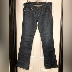 031 Old Navy “The Diva” Size 4 Jeans Like New/Barley Worn Flared